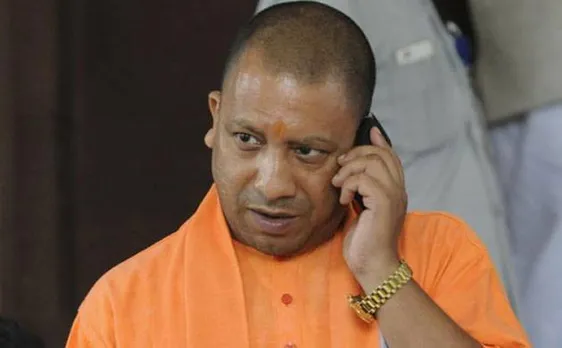 Yogi Adityanath meets Governor Ram Naik to discuss state legislature session