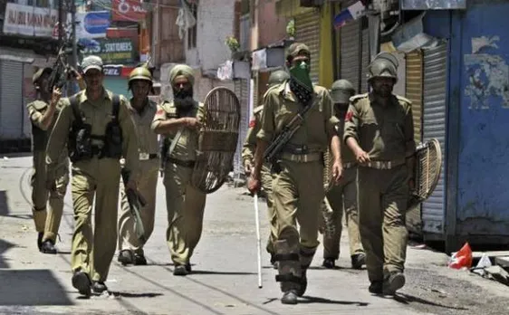 Kashmiri girl leaves city after her arrest in case of misbehaviour with police
