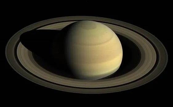 NASA's Cassini head towards its probable final dive of Saturn's rings