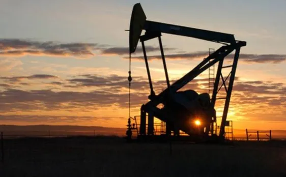 India decides to cut oil imports from Iran over Farzad-B natural gas field row