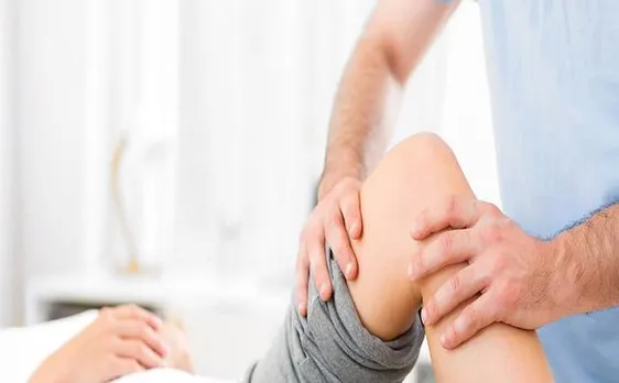 Do you often hear crackle sound from your knees? Beware it may be sign of Osteoarthritis