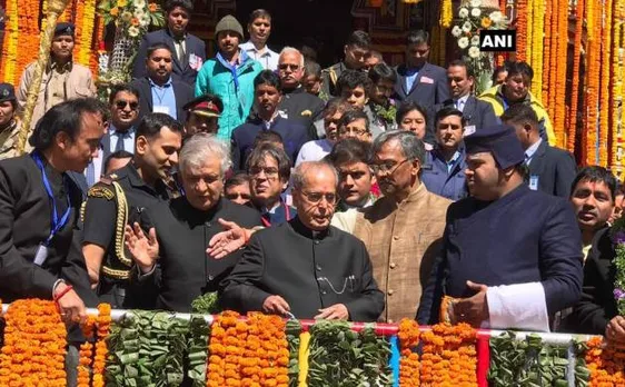 Watch | President Pranab Mukherjee visits Badrinath as portals of shrine open for Summer 2017