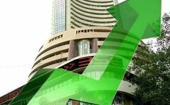Sensex ends at new high of 30,251, Nifty closes at 9,422