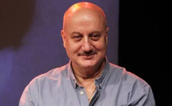 Sonu Nigam leaves Twitter: Anupam Kher advises to not let negativity win over him