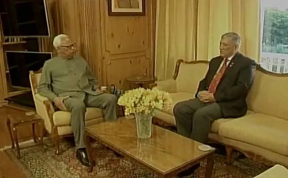 Army Chief General Rawat meets J&K Guv to brief about Army Operational Review meeting