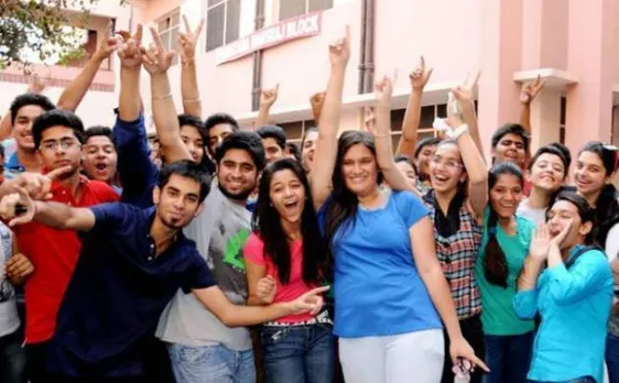 Gujarat High Court allows NEET English medium candidates to join as respondents