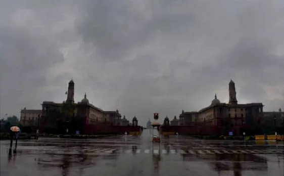 Breezy morning in Delhi as rain showers in parts of national capital