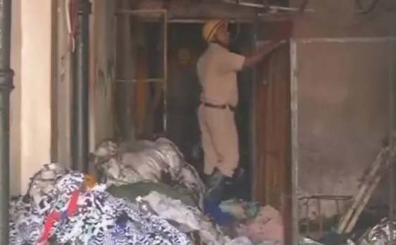 Delhi: Fire breaks out in Aakarsh Exports building in Okhla Phase 1 area, one fireman injured