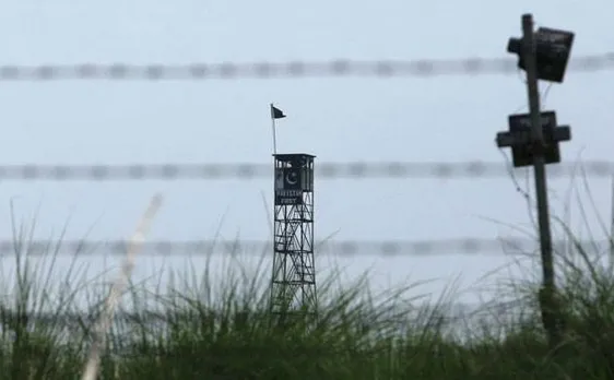 J&K: Pakistan resorts to firing along LoC in Rajouri, Samba districts, Army retaliates