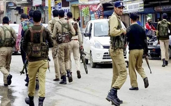 J&K: Police arrests travel agent for selling fake helicopter tickets for Amarnath pilgrimage
