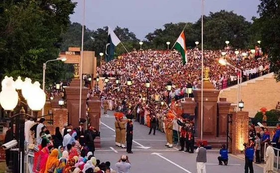 India releases 11 Pakistani prisoners at Wagah border amid ongoing tension between neighbours