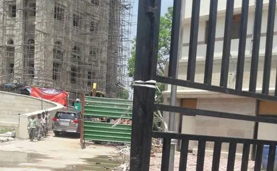 9-year-old girl dies after iron gate of UP CM's office falls on her; Government grants compensation of 1.5 lakh to family