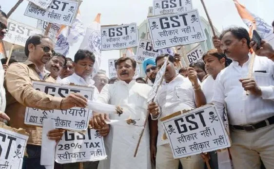 GST: Traders stage protest in UP, stop train in Kanpur