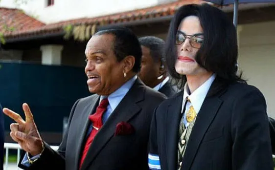 Michael Jackson's father involved in car crash