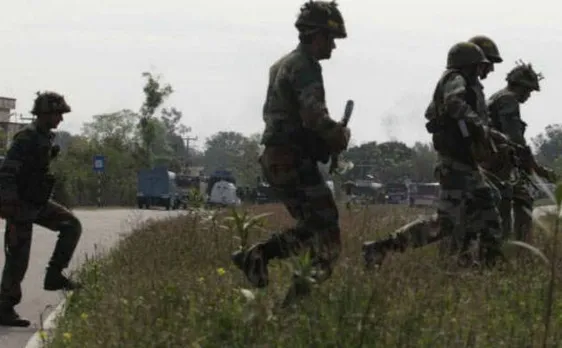 Jammu and Kashmir: Two army jawans injured in terror attack in Bandipora