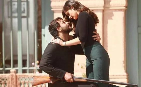 'Baadshaho' first song: Ileana-Ajay Devgn's sizzling chemistry in 'Mere Rashke Qamar' hits the right chord