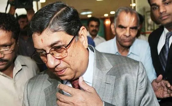 Supreme Court issues notice to N Srinivasan, Niranjan Shah for participating in BCCIâ€™s AGM