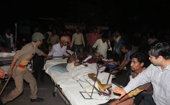Lucknow: KGMU Hospital fire toll reaches 8, CM Yogi Adityanath visits injured at trauma centre