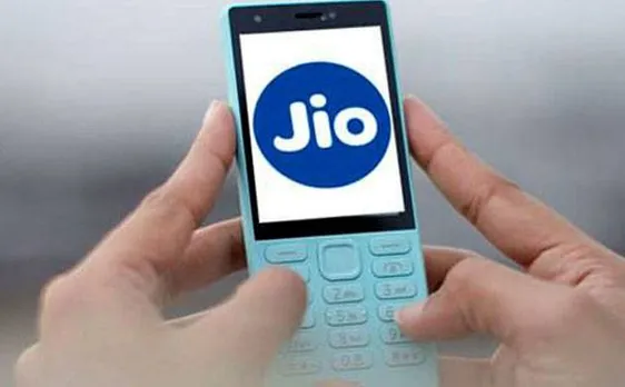 Mukesh Ambani at RIL AGM: Let me introduce â€˜India ka smartphoneâ€™ Jio 4G VoLTE | Top 20 quotes
