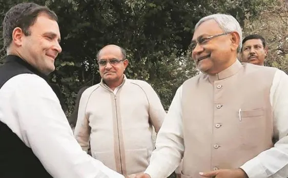 Delhi: Nitish Kumar meets Rahul Gandhi before PM Modi's dinner for President Mukherjee 