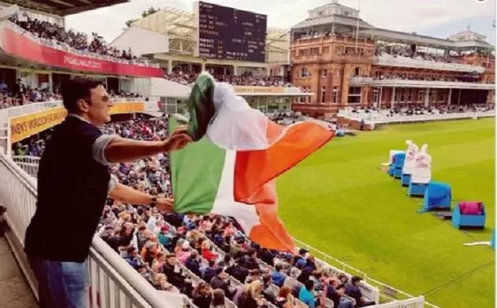 Akshay Kumar apologises for waving Indian tri-colour upside down, removes picture after being trolled on Twitter