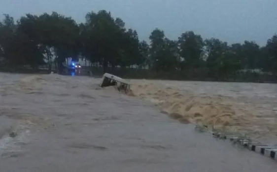 Ambulance with 4 people washed away by floodwaters in Jharkhand