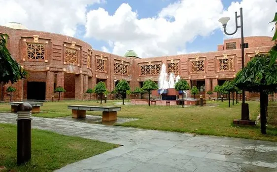 CAT 2017 to be conducted by IIM-Lucknow, all you need to know about India's biggest MBA entrance test