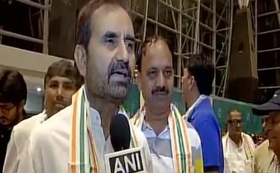 Gujarat RS polls: Cong leader Ahmed Patel to meet party MLAs in resort ; Shaktisinh Gohil claims no horse trading possible now