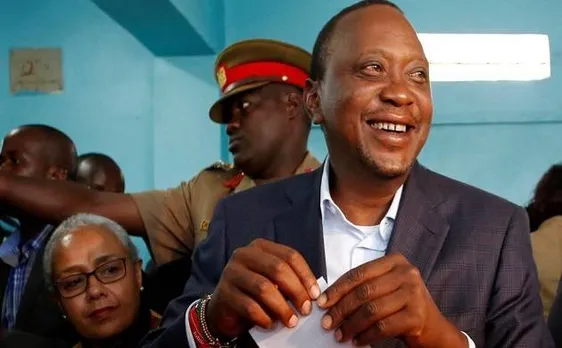 Kenyans flocks to vote for next president in high stakes elections