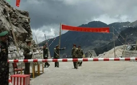 Chinese attempt to infiltrate Indian soil along banks of Pangong lake foiled; PLA troops hurl stones