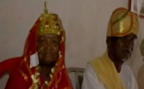  Never too late for love: 75-year old Ratiya Ram and 70-year old Jimnabari Bai ties knot in Jashpur