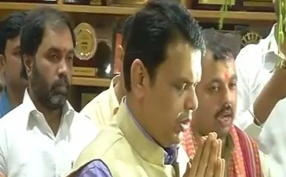 Ganesh Chaturthi 2017 | Celebrations at CM Devendra Fadnavis residence 
