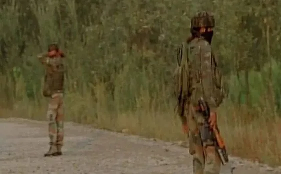 Highlights: 8 security personnel martyred in Pulwama attack, 2 terrorists killed; encounter underway