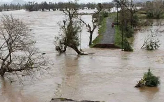 Google, Facebook offer $ 1 million help to victims of South Asia floods, Hurricane Harvey