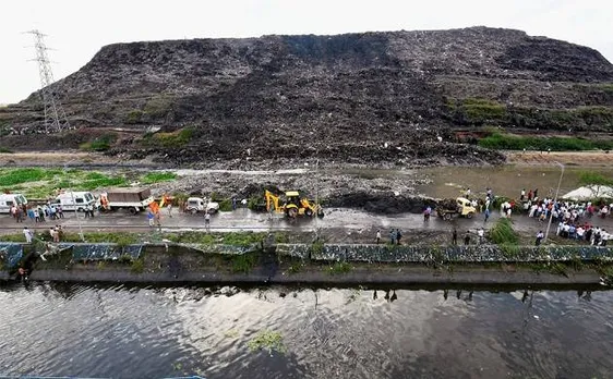 Ghazipur landfill collapse: Ex-gratia of Rs 1 lakh announced to kin of deceased 