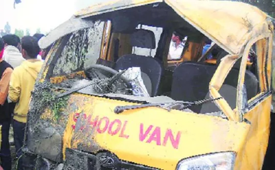5-year-old Kindergarten girl run over by school bus in Ghaziabad