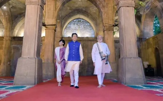 PM Modi and Japanese PM Abe hold roadshow to Sabarmati Ashram; visit 'Sidi Saiyyid Ni Jaaliâ€™ mosque in Ahmedabad