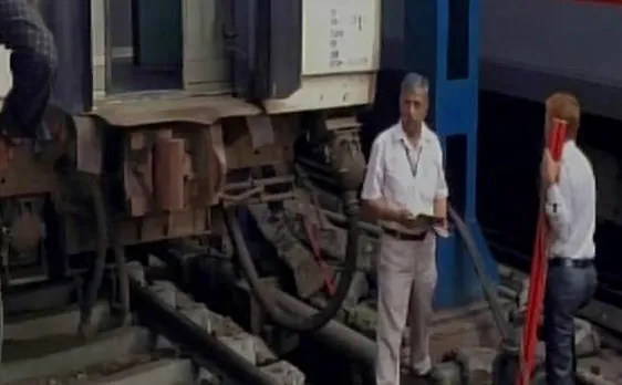 Jammu Rajdhani Express coach derails at New Delhi railway station