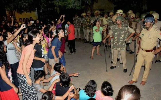 BHU violence: Crime Branch begins probe, issues notice to proctorial board members 