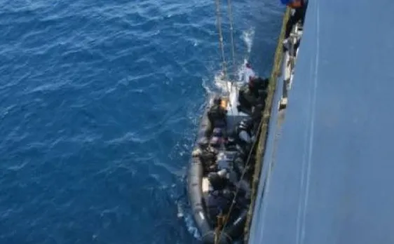 Indian Navy foils piracy bid in Gulf of Aden