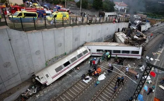 Train-Bus collision kills 19 people in Russia 
