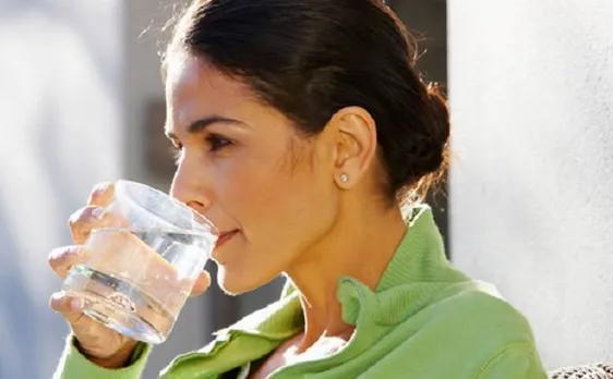 Drinking more water may lessen risk of UTIs among women, says study