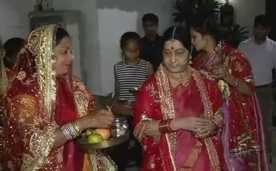 Sushma Swaraj celebrates Karwa Chauth with traditional fervour