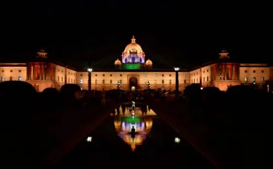 Raisina Hills lit up by its oldest employee,16 million colours spellbind north and south block