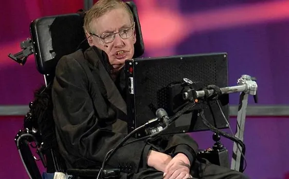Robots could be a replacement of human in future, Stephen Hawking launches warning against Artificial Intelligence