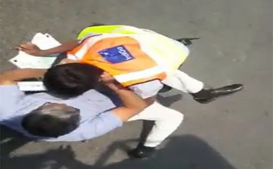 Video | IndiGo staff fights with passenger at Delhi Airport, Airline apologises