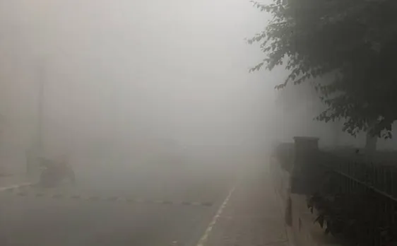 Delhi: Driver misses turn due to Smog, falls into Yamuna river, 2 died