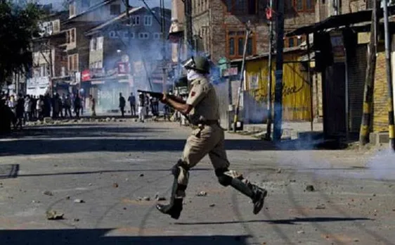 Global rights bodies to visit valley; Kashmiri parties pass resolution 
