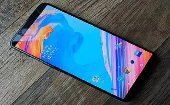 OnePlus 5T receives OxygenOS 4.7.2 update with fingerprint, face unlock, camera update, Wi-Fi WPA2 KRACK vulnerability and others