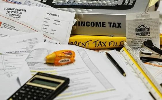 Demonetisation: IT Dept slaps 1.16 lakh notices to individuals and firms for suspicious cash deposits